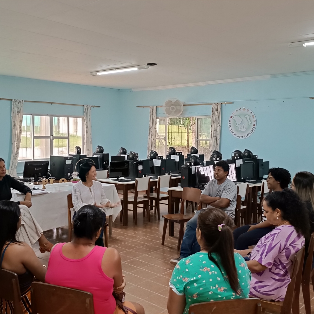ª REUNIÃO COM PAIS E RESPONSÁVEIS DO PROJETO ELO: MEU PRESENTE, MEU FUTURO.